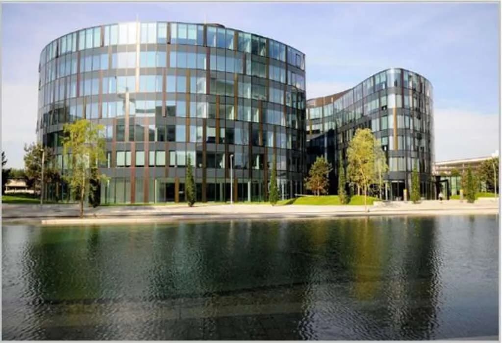 Gewerbeimmobilie mieten in Wien – 413 m², € 11.162