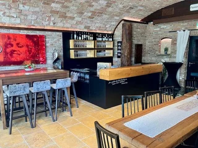 2-Zimmer-Gewerbeimmobilie mieten in Graz – 81 m², € 1.900 – Bild 3 von 19