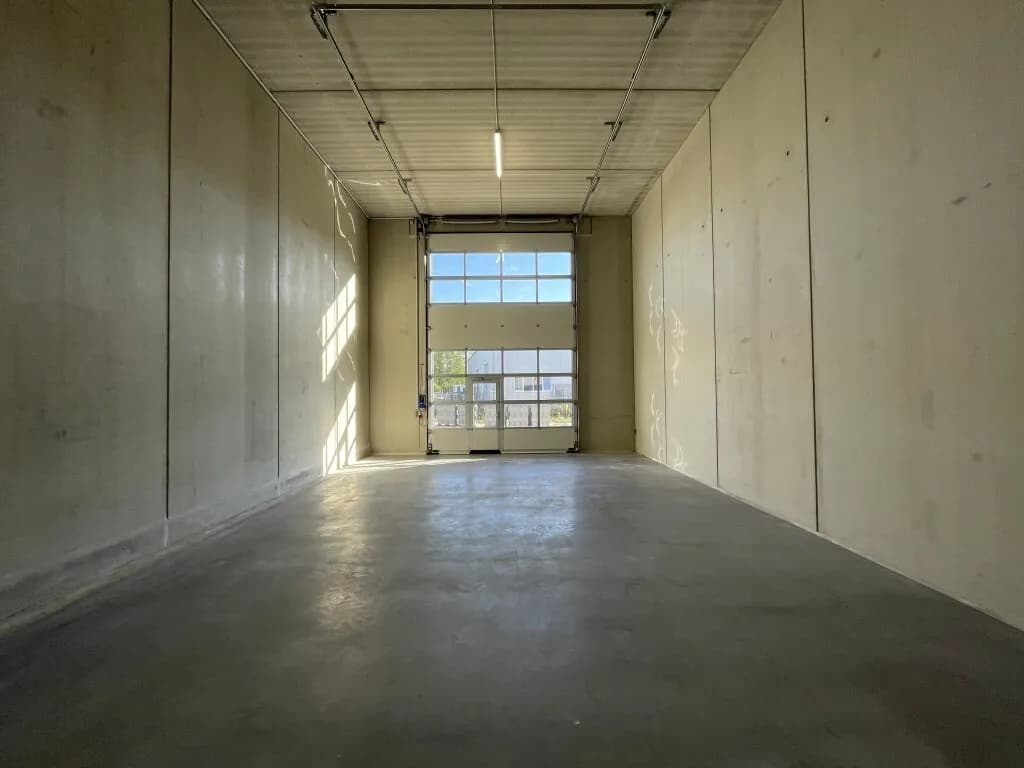 Gewerbeimmobilie mieten in Vöcklabruck – 135 m², € 1.275 – Bild 12 von 19