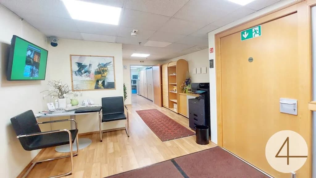 Gewerbeimmobilie mieten in Sankt Pölten – 161 m², € 1.932