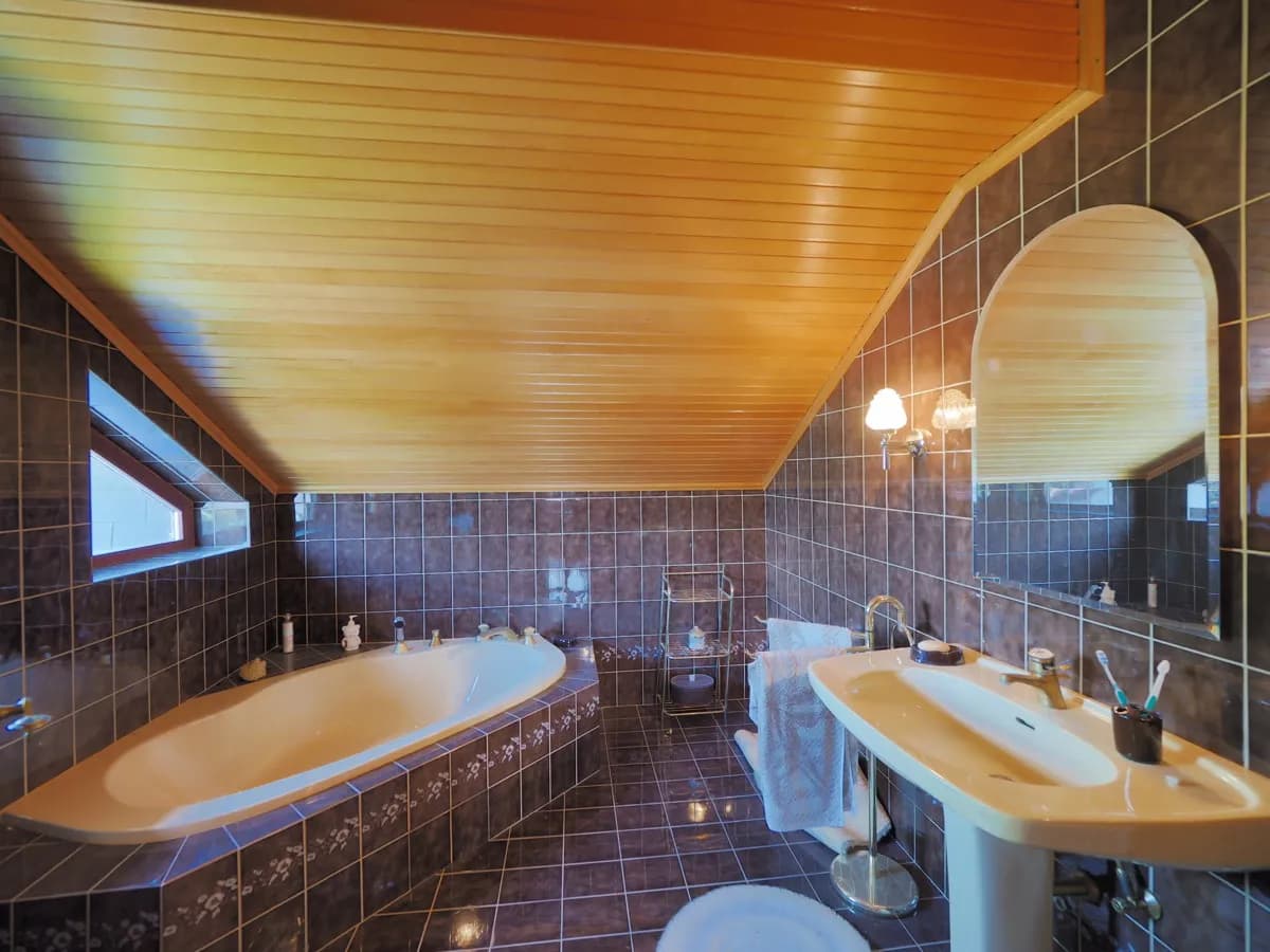 6-Zimmer-Haus kaufen in Baden – 150 m², € 635.000 – Bild 12 von 19