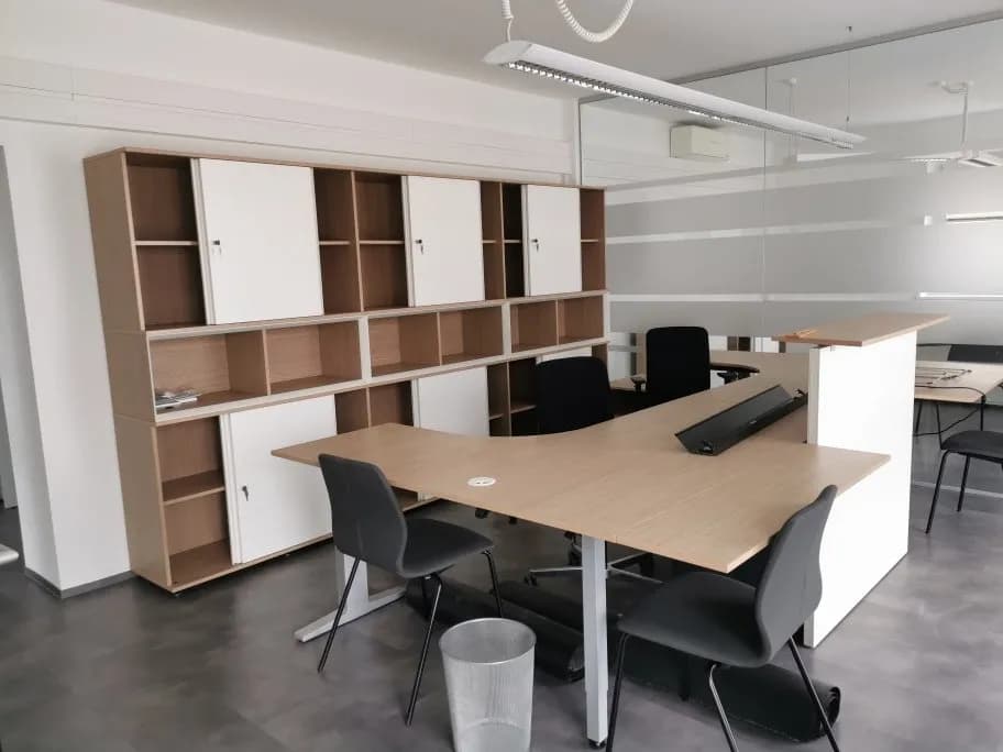 4-Zimmer-Gewerbeimmobilie mieten in Vöcklabruck – 20 m², € 390 – Bild 3 von 14