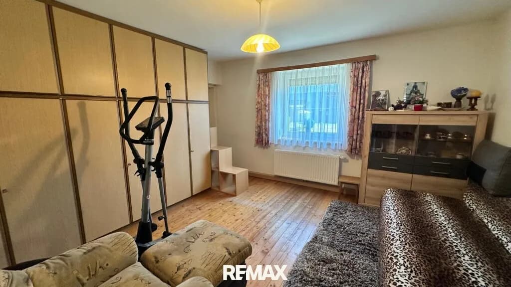 6-Zimmer-Gewerbeimmobilie kaufen in Vöcklabruck – 174 m², € 355.000 – Bild 7 von 30
