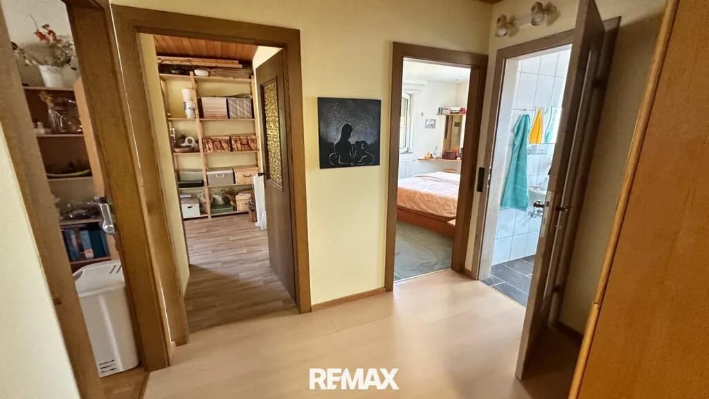 6-Zimmer-Gewerbeimmobilie kaufen in Vöcklabruck – 174 m², € 355.000 – Bild 16 von 30
