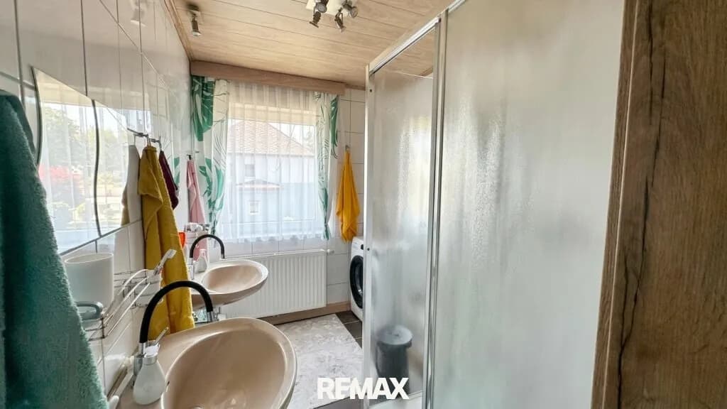 6-Zimmer-Gewerbeimmobilie kaufen in Vöcklabruck – 174 m², € 355.000 – Bild 19 von 30