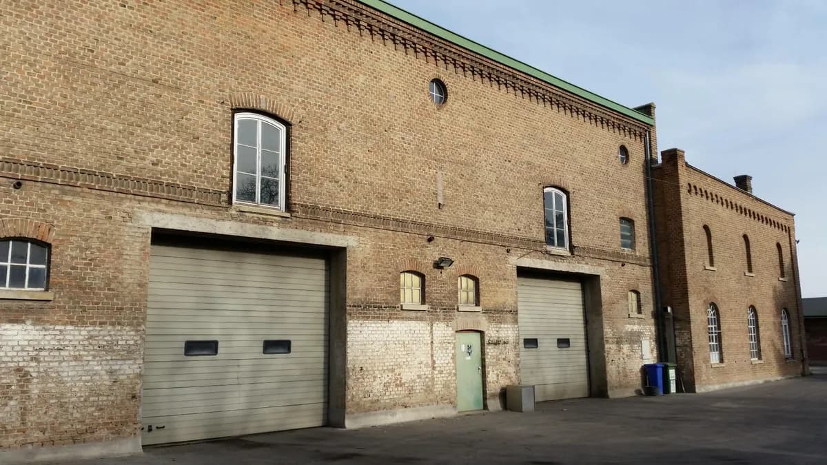Gewerbeimmobilie mieten in Mödling – 175 m², € 1.454