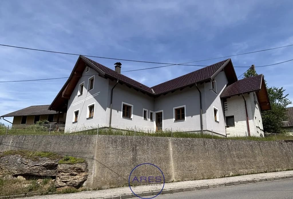 Haus kaufen in Zwettl – 868 m², € 169.000