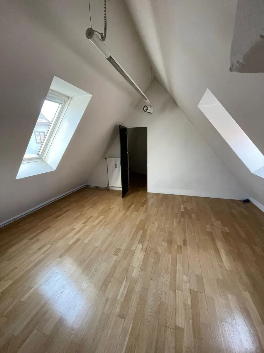 4-Zimmer-Wohnung mieten in Graz – 193 m², € 2.082 – Bild 7 von 7