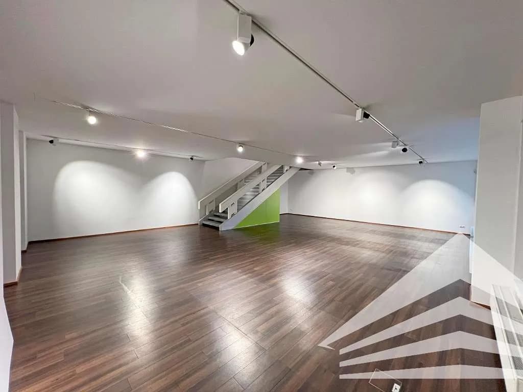 Gewerbeimmobilie mieten in Linz – 300 m², € 3.933 – Bild 5 von 14