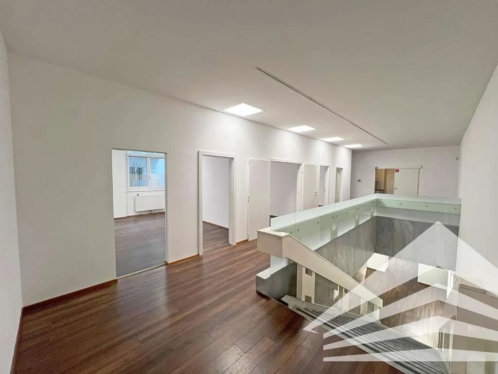 Gewerbeimmobilie mieten in Linz – 300 m², € 3.933 – Bild 6 von 14