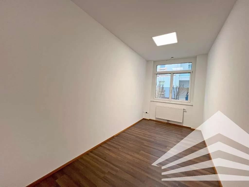 Gewerbeimmobilie mieten in Linz – 300 m², € 3.933 – Bild 8 von 14