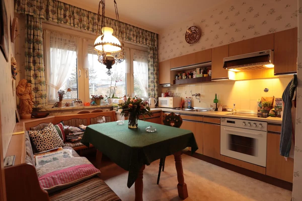 7-Zimmer-Haus kaufen in Linz – 180 m², € 449.000 – Bild 2 von 4