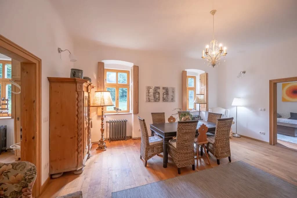 4-Zimmer-Immobilie kaufen in Baden – 125 m², € 199.000 – Bild 2 von 9