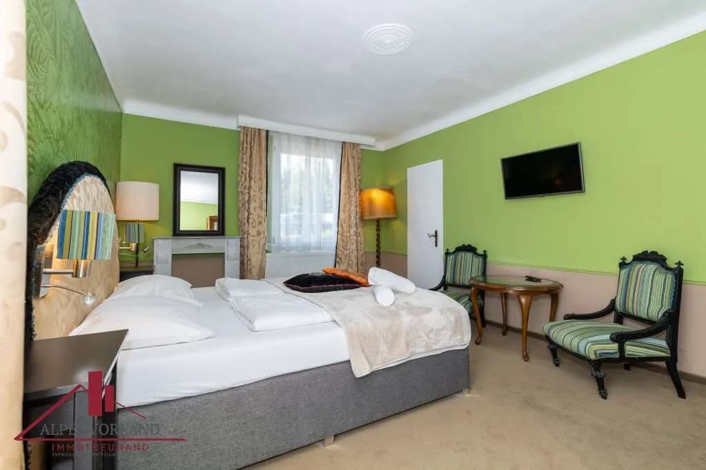 Immobilie kaufen in Sankt Pölten Land – 907 m², € 2.178.000 – Bild 2 von 7