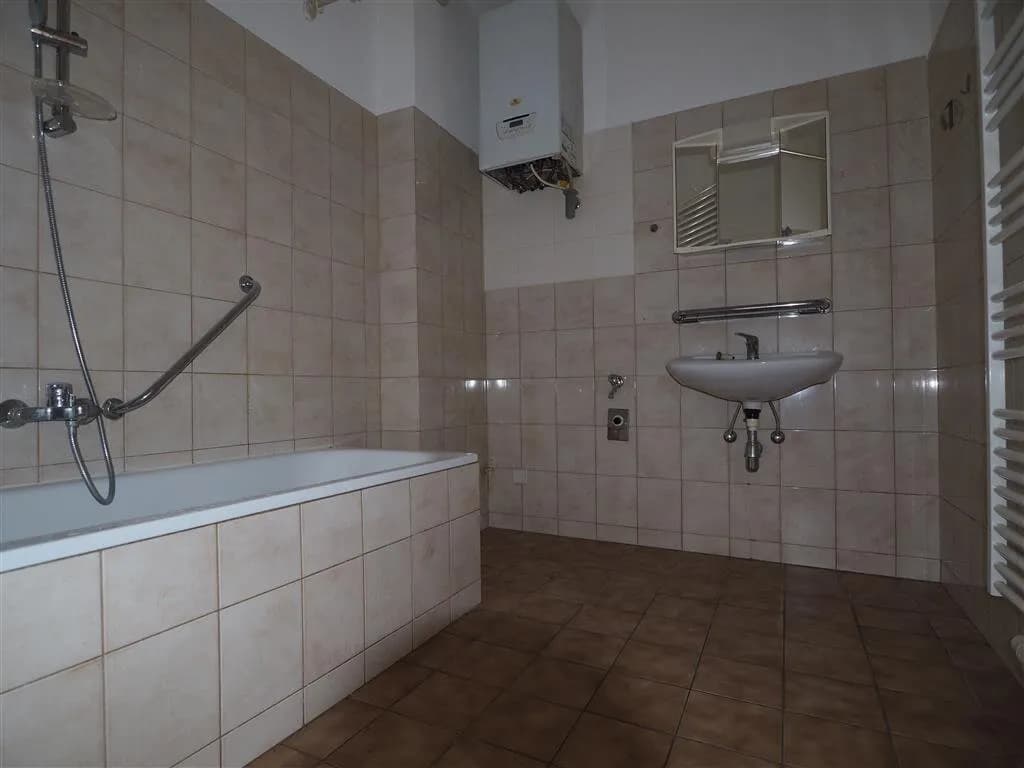 1-Zimmer-Wohnung mieten in Wiener Neustadt – 40 m², € 492 – Bild 6 von 9