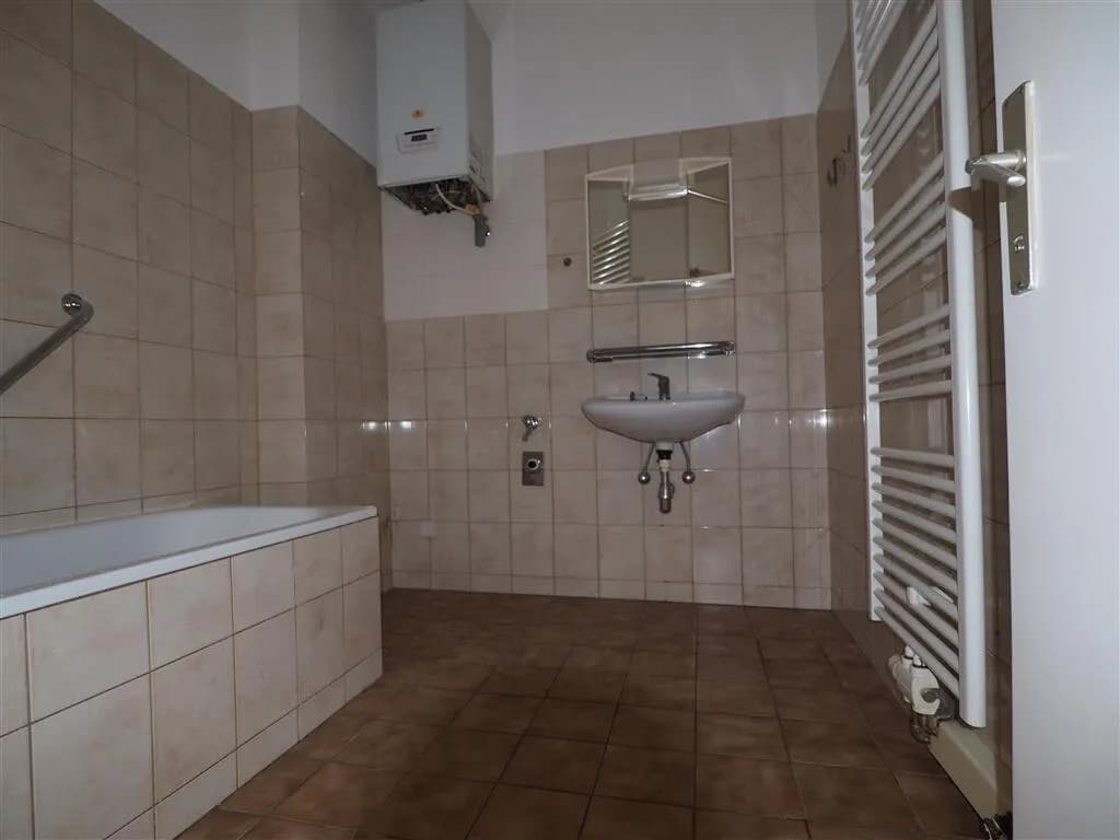 1-Zimmer-Wohnung mieten in Wiener Neustadt – 40 m², € 492 – Bild 7 von 9