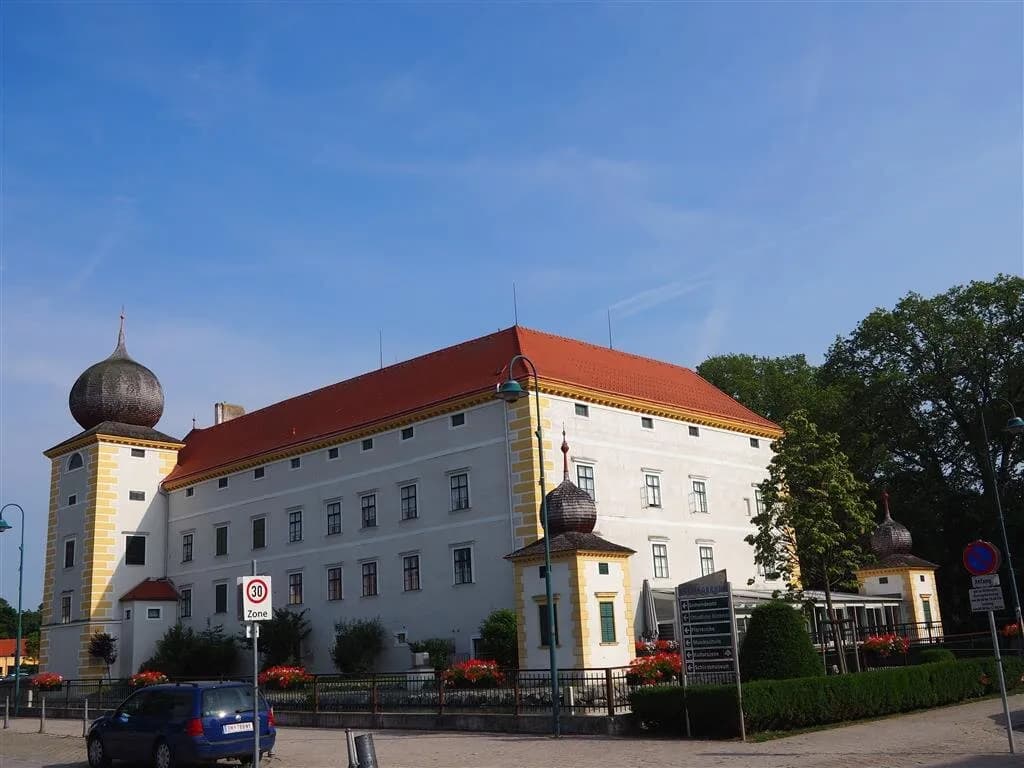 3-Zimmer-Wohnung kaufen in Baden – 120,31 m², € 350.000 – Bild 2 von 25