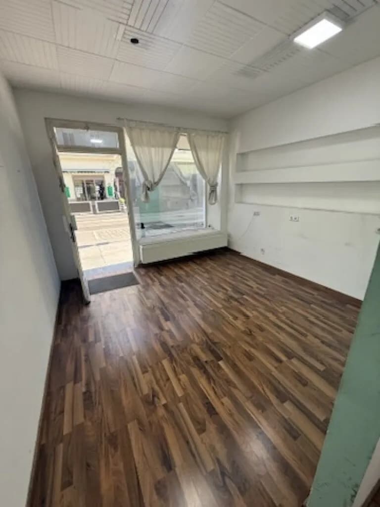 2-Zimmer-Gewerbeimmobilie mieten in Wien – 27 m², € 476 – Bild 2 von 8