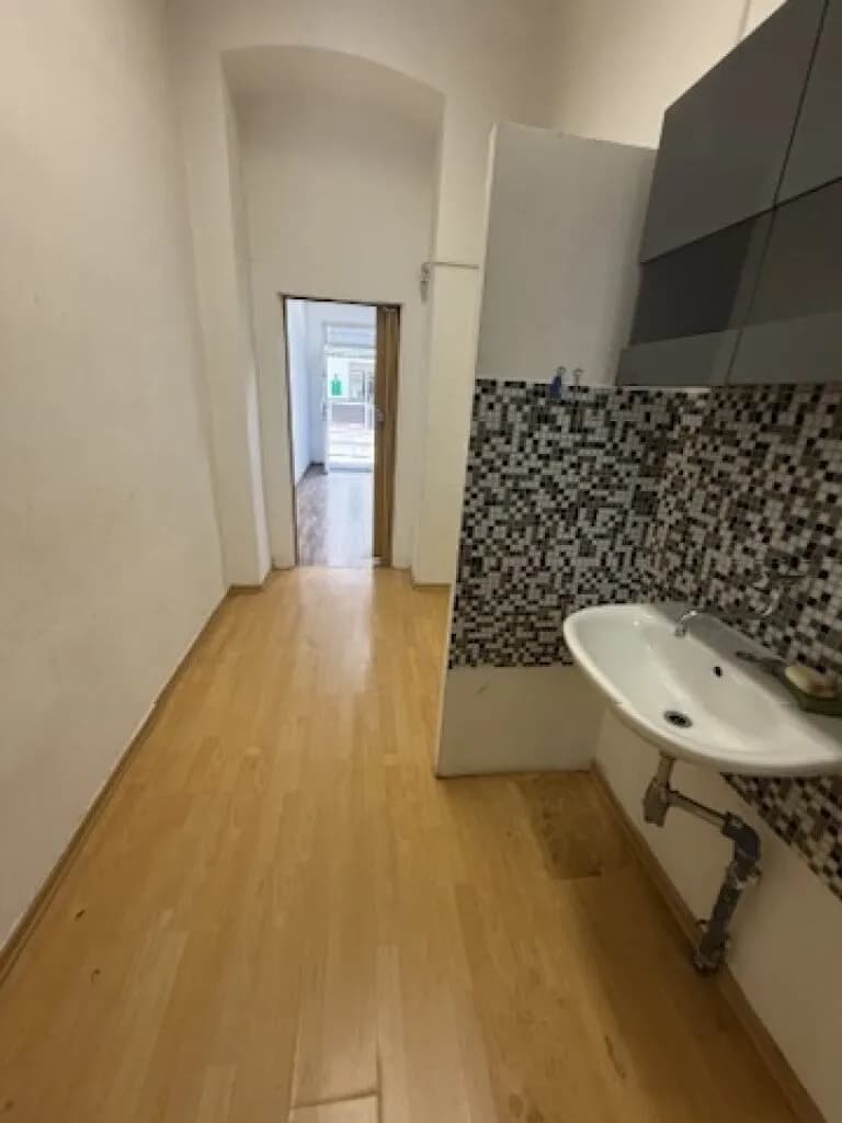 2-Zimmer-Gewerbeimmobilie mieten in Wien – 27 m², € 476 – Bild 3 von 8
