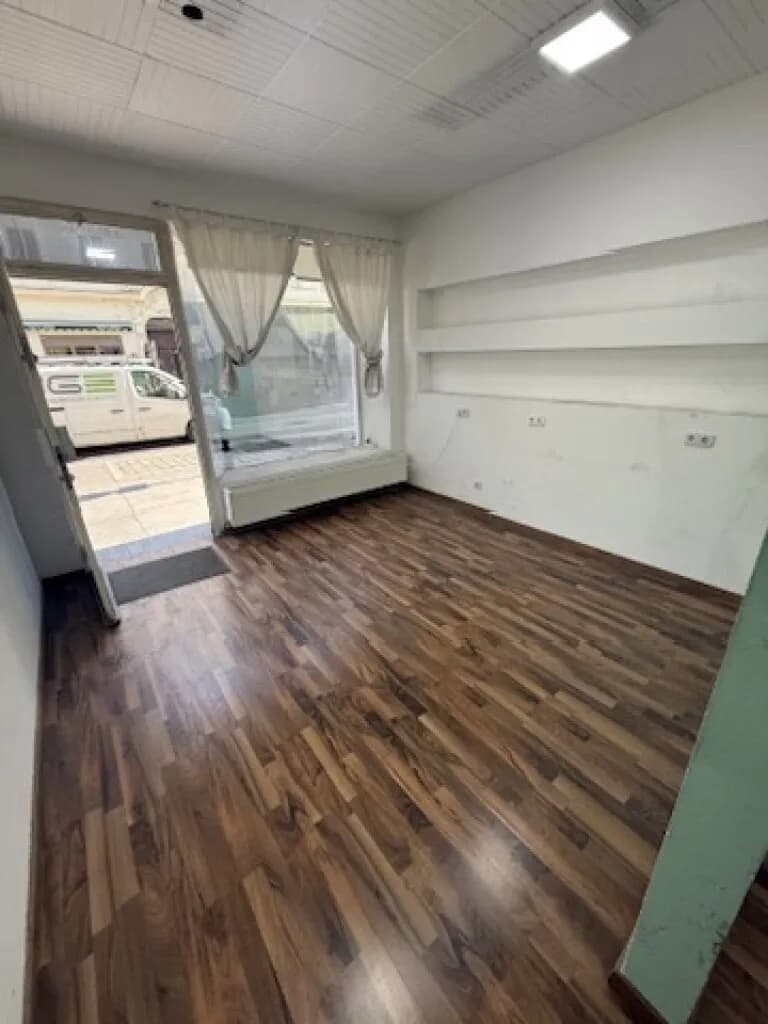 2-Zimmer-Gewerbeimmobilie mieten in Wien – 27 m², € 476 – Bild 8 von 8