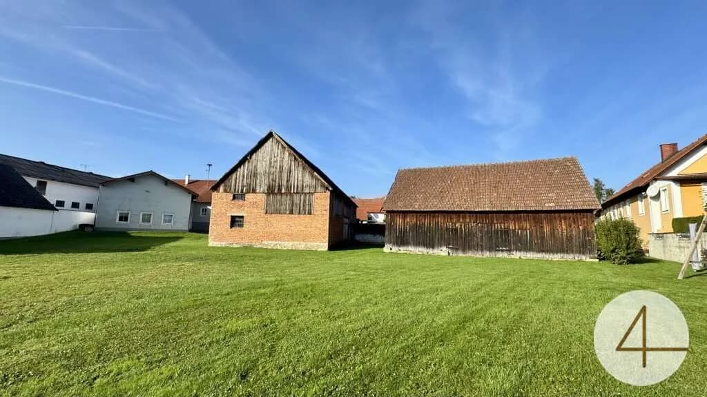 Haus kaufen in Horn – 2 321 m², € 149.000
