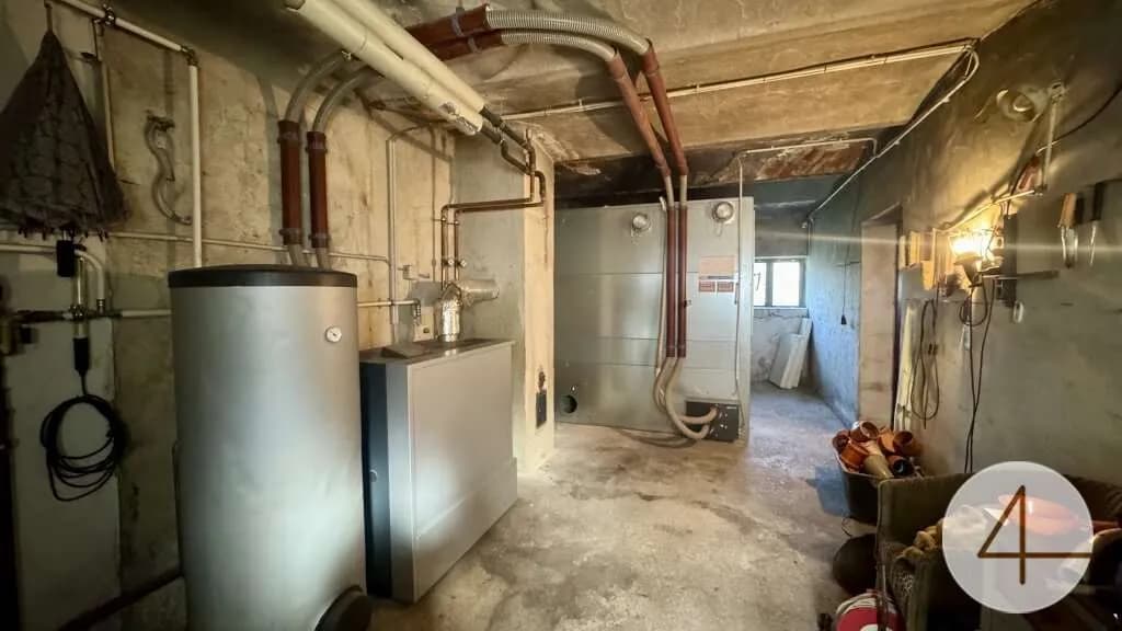 Haus kaufen in Horn – 2 321 m², € 149.000 – Bild 10 von 12