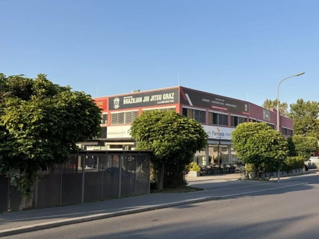 4-Zimmer-Gewerbeimmobilie mieten in Graz – 274 m², € 2.495 – Bild 4 von 12