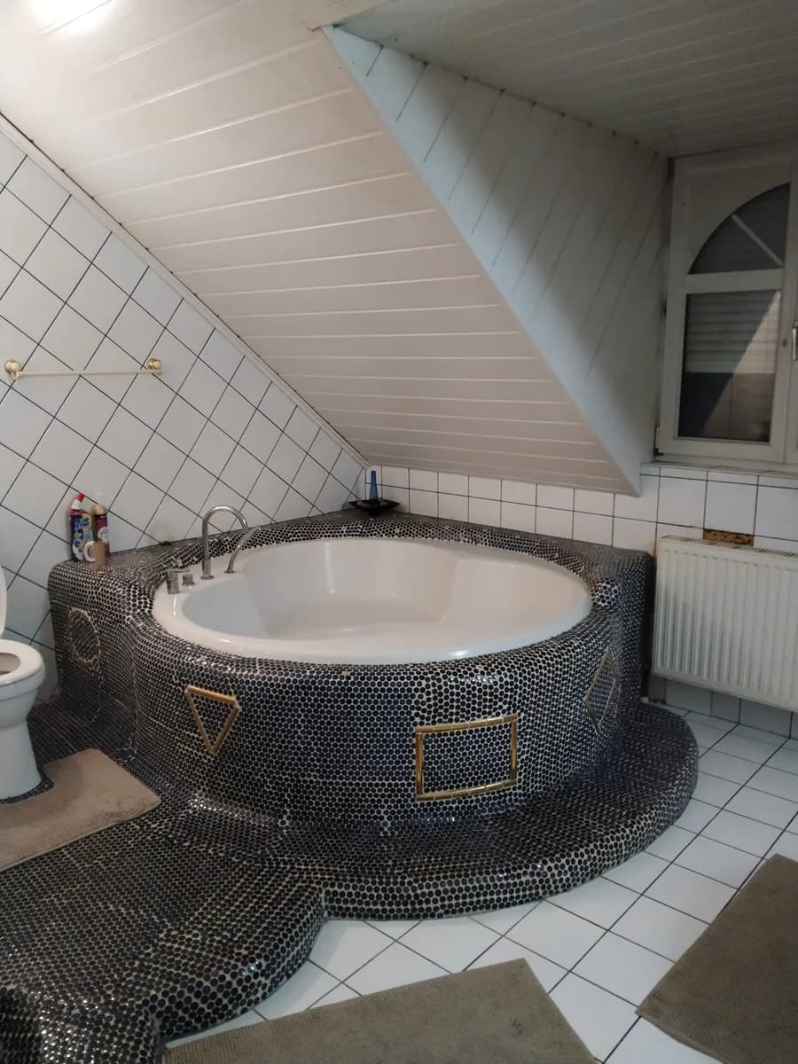 8-Zimmer-Gewerbeimmobilie mieten in Bruck an der Leitha – 417 m², € 4.200 – Bild 3 von 6