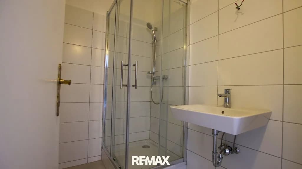 2-Zimmer-Wohnung mieten in Baden – 35 m², € 602 – Bild 11 von 16