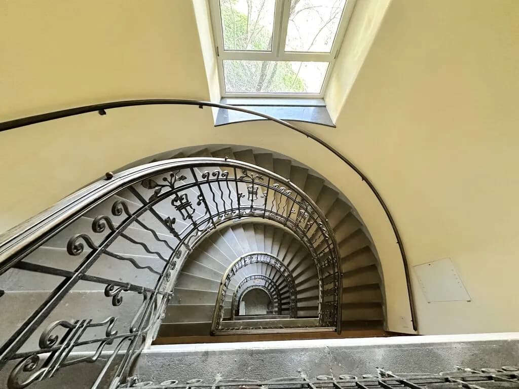 Gewerbeimmobilie kaufen in Wien – 673 m², € 1.400.000 – Bild 2 von 4