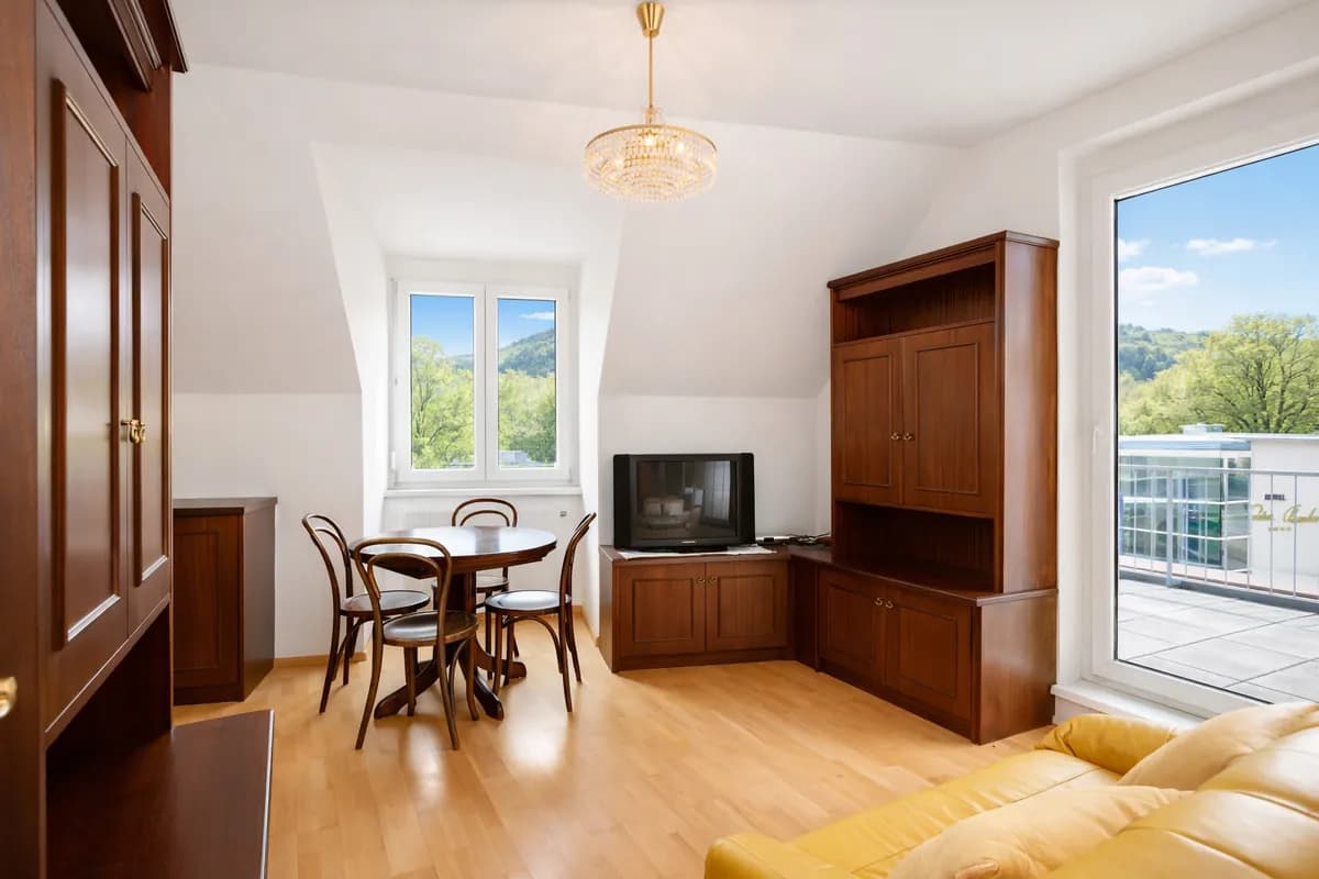 2-Zimmer-Wohnung kaufen in Baden – 46 m², € 219.000 – Bild 2 von 12