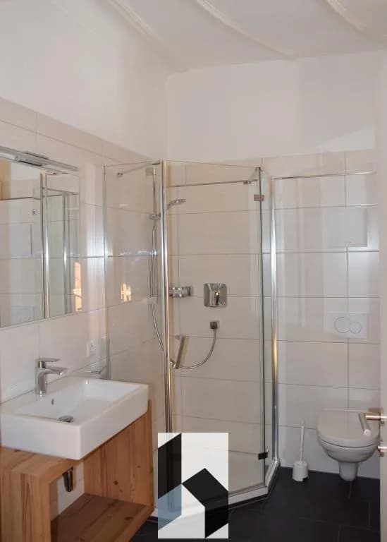 2-Zimmer-Wohnung mieten in Landeck – 50 m², € 590 – Bild 3 von 4