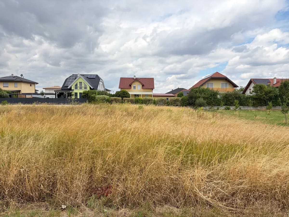 Grundstück kaufen in Gänserndorf – 835 m², € 269.000