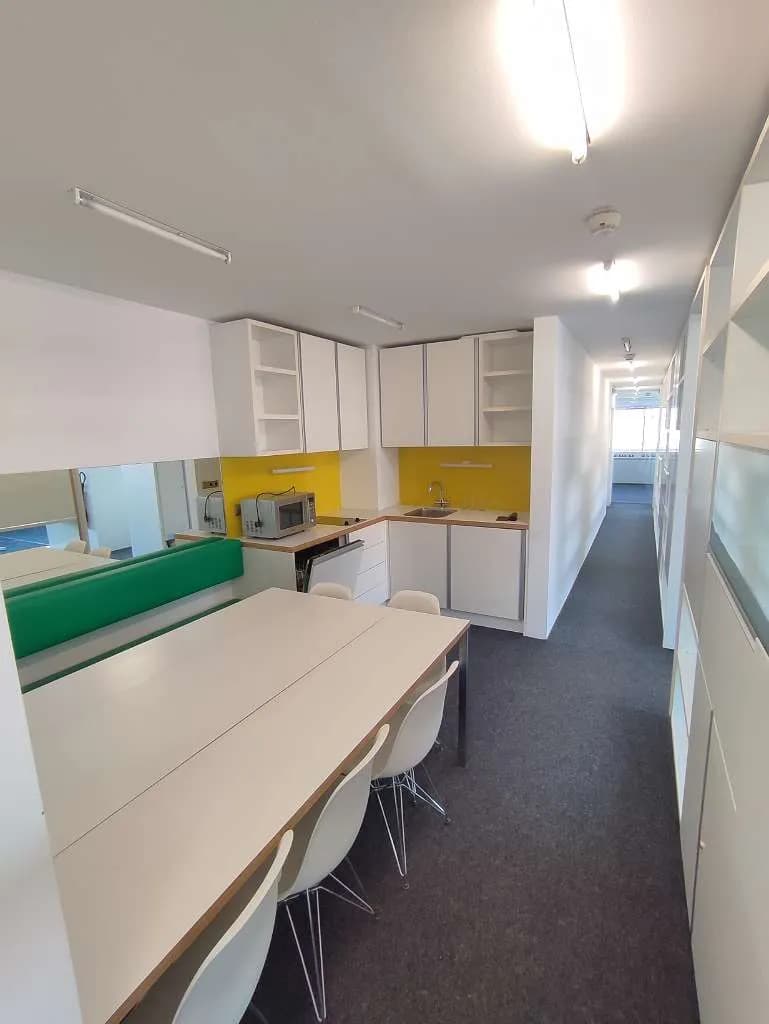Gewerbeimmobilie mieten in Linz – 166 m², € 2.000 – Bild 8 von 19