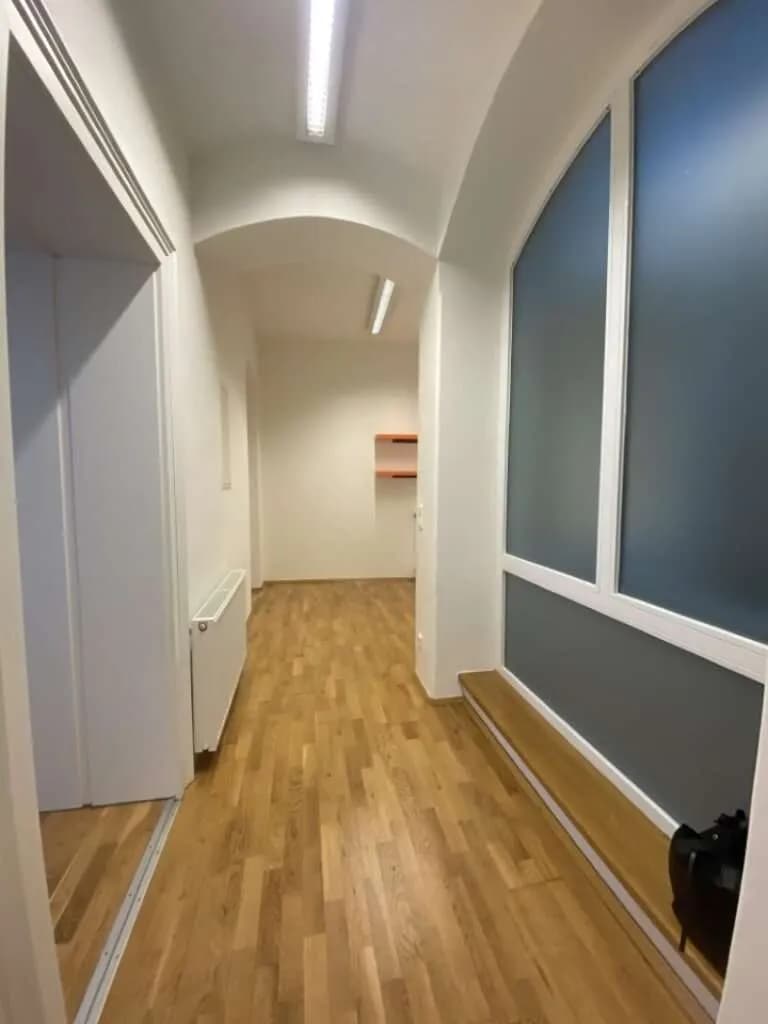 2-Zimmer-Gewerbeimmobilie mieten in Graz – 77 m², € 897 – Bild 2 von 20