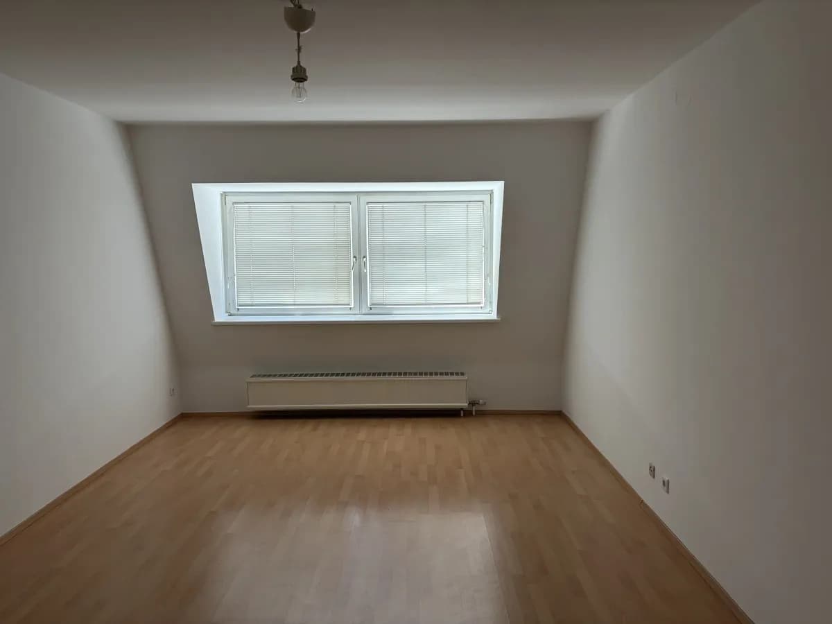Gewerbeimmobilie kaufen in Wiener Neustadt Land – 1 602 m², € 1.750.000 – Bild 8 von 11