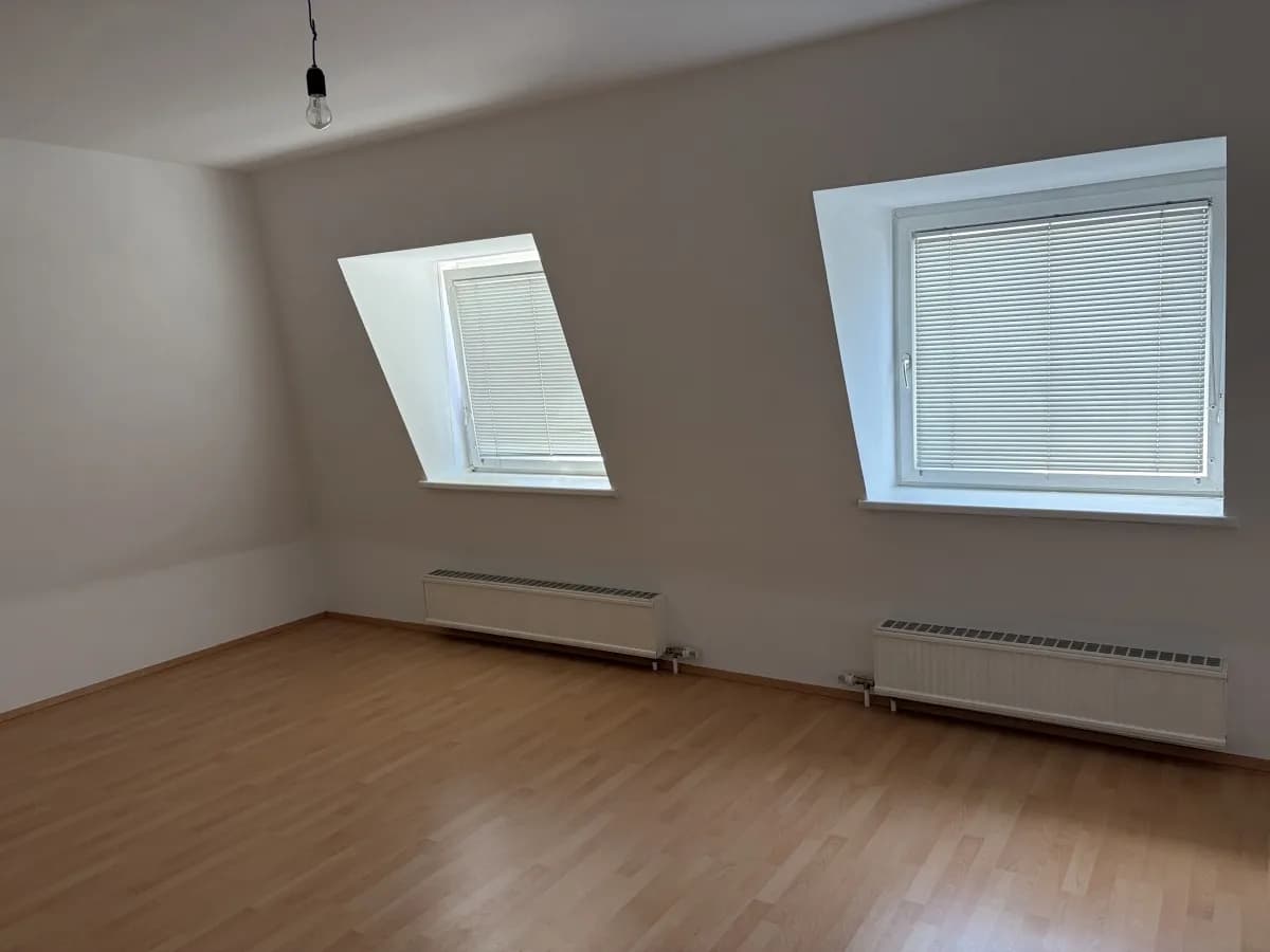 Gewerbeimmobilie kaufen in Wiener Neustadt Land – 1 602 m², € 1.750.000 – Bild 9 von 11