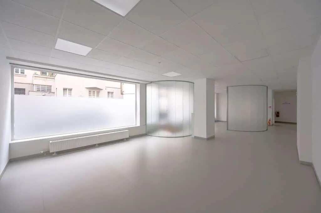 Gewerbeimmobilie mieten in Wien – 231 m², € 3.378