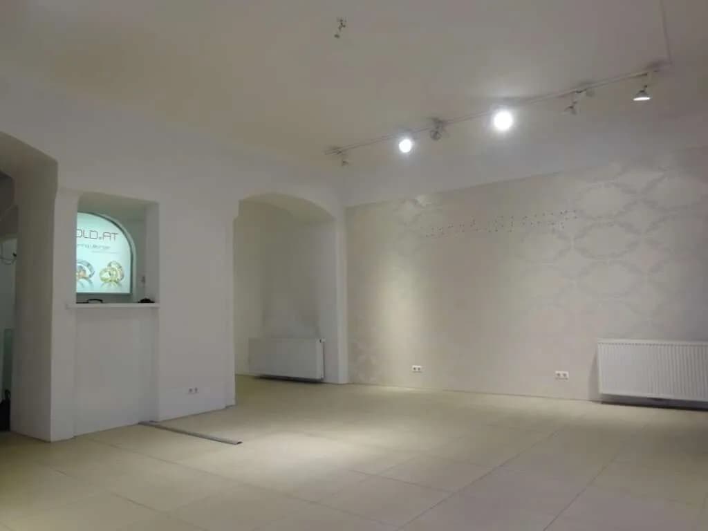 2-Zimmer-Gewerbeimmobilie mieten in Graz – 122 m², € 1.928
