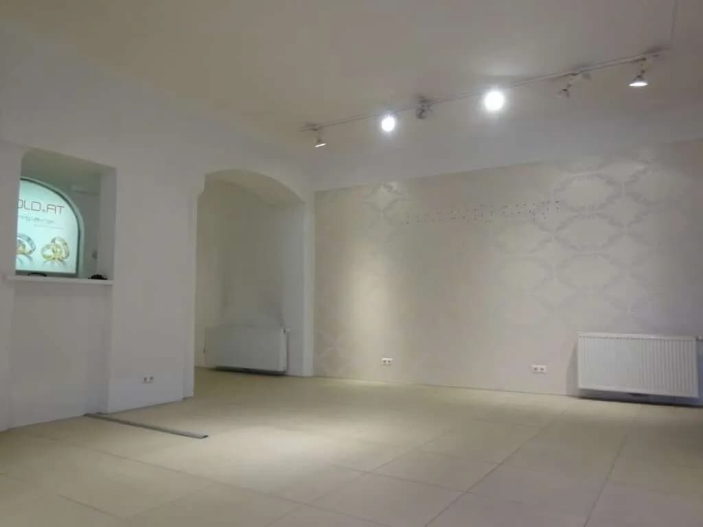 2-Zimmer-Gewerbeimmobilie mieten in Graz – 122 m², € 1.928 – Bild 2 von 20