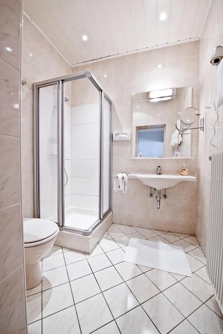 16-Zimmer-Gewerbeimmobilie kaufen in Perg – 774 m², € 685.000 – Bild 8 von 14