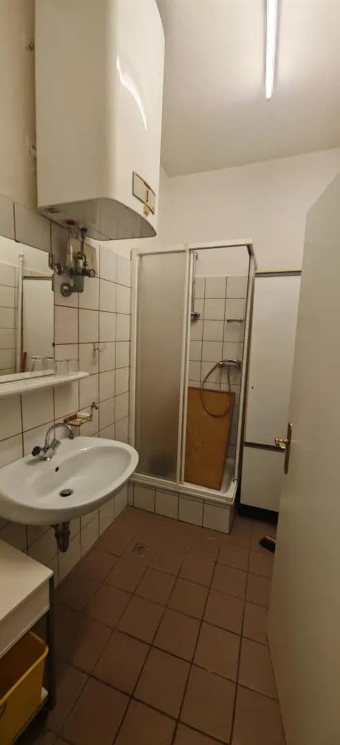 Gewerbeimmobilie mieten in Innsbruck – 41 m², € 1.133 – Bild 5 von 9
