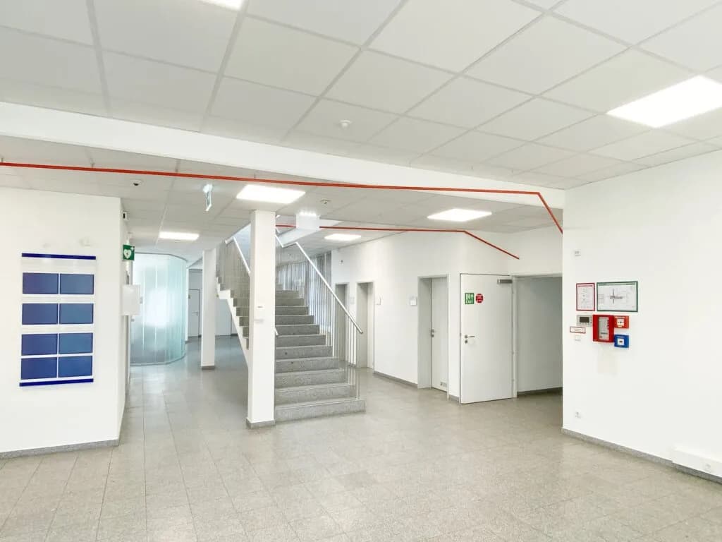 Gewerbeimmobilie mieten in Wels-Land – 717 m², € 8.963 – Bild 2 von 20