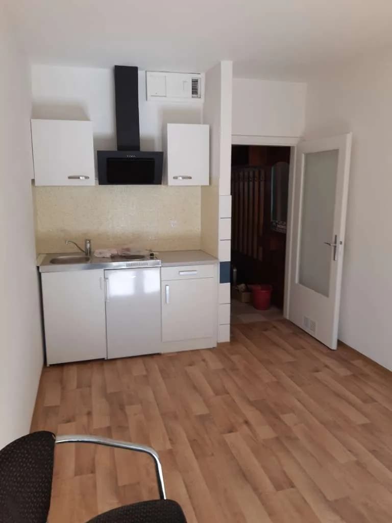 1-Zimmer-Wohnung mieten in Graz – 28 m², € 373 – Bild 2 von 6