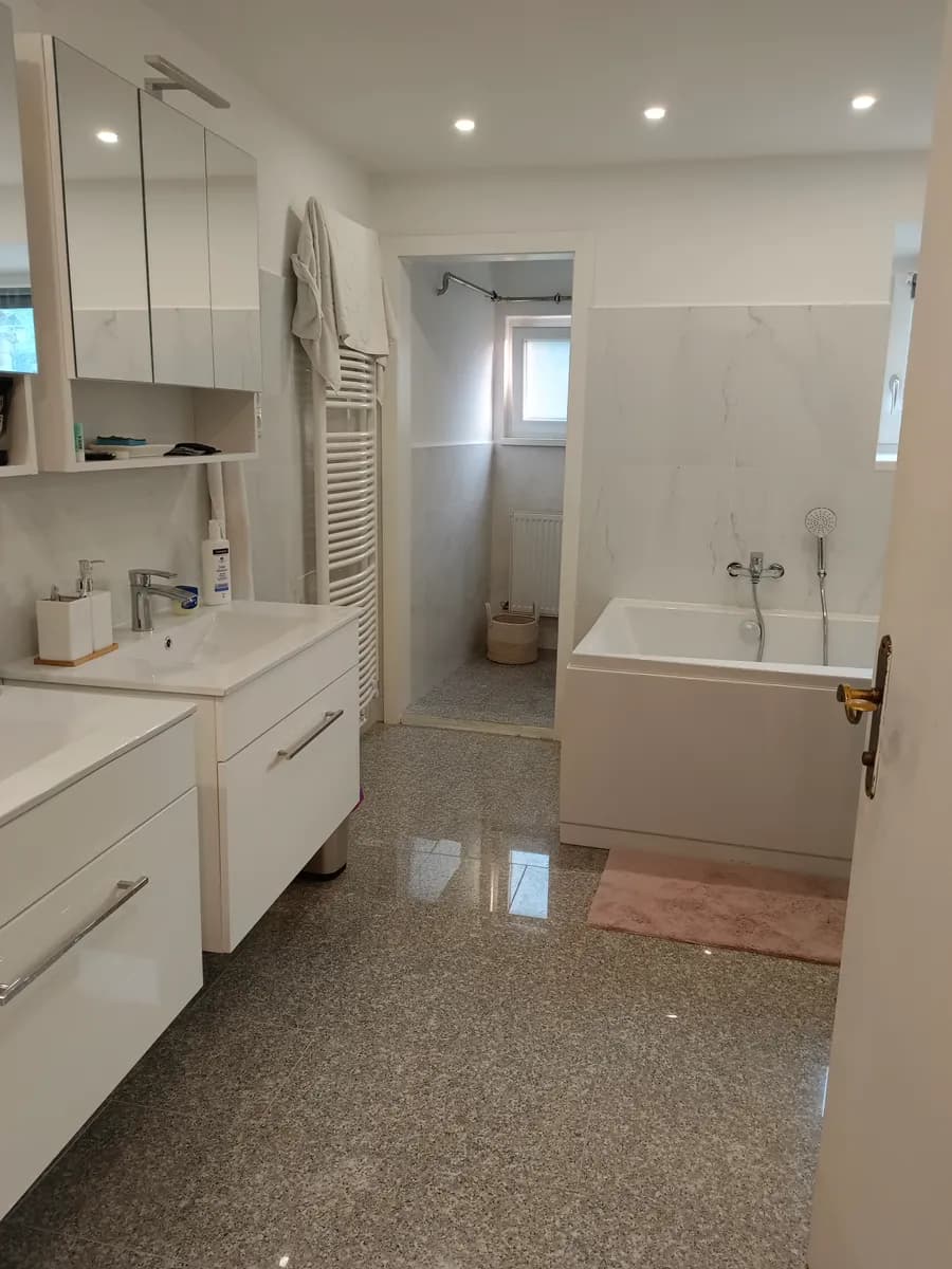 10-Zimmer-Gewerbeimmobilie kaufen in Gmunden – 306 m², € 399.000 – Bild 9 von 14