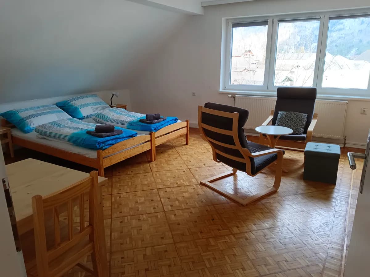 10-Zimmer-Gewerbeimmobilie kaufen in Gmunden – 306 m², € 399.000 – Bild 11 von 14