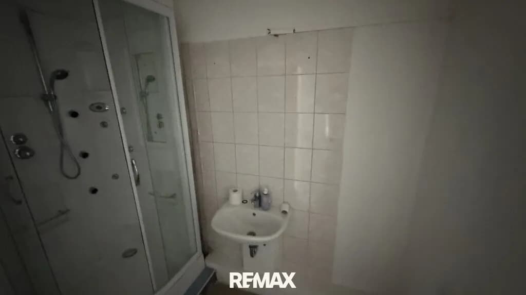 Gewerbeimmobilie kaufen in Vöcklabruck – 145 m², € 135.000 – Bild 10 von 23