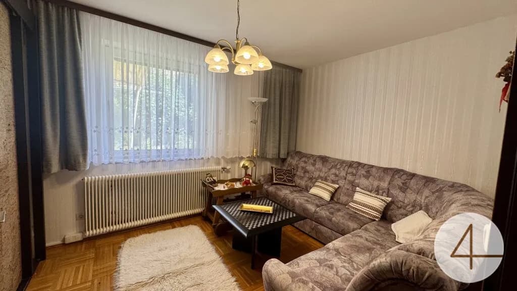 Haus kaufen in Hollabrunn – 3 383 m², € 199.000 – Bild 8 von 21