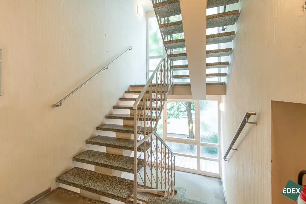 2-Zimmer-Gewerbeimmobilie mieten in Wien – 49 m², € 416 – Bild 12 von 14