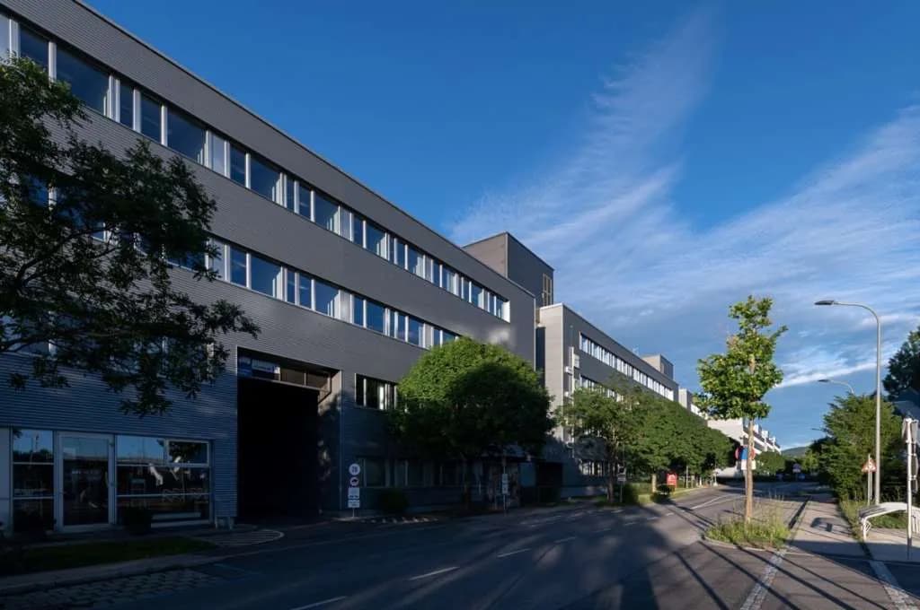 Gewerbeimmobilie mieten in Mödling – 400 m², € 6.265 – Bild 2 von 8